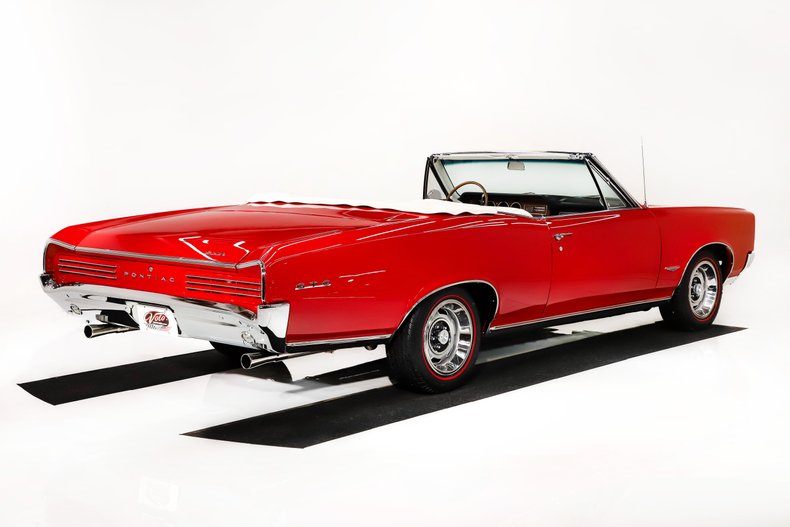 Unknown-Gto-1966-Montero-Red-White-27