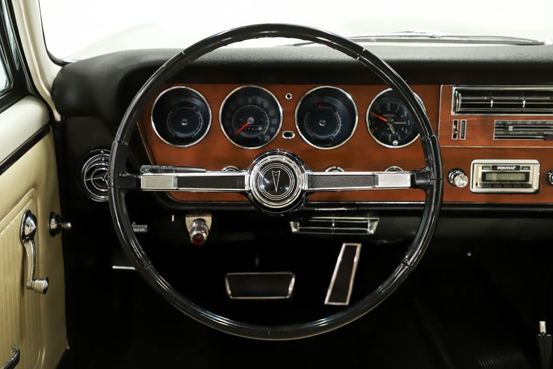 Unknown-Gto-1966-Palmetto-Green-Pearl-White-11