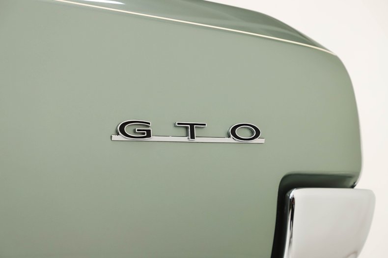 Unknown-Gto-1966-Palmetto-Green-Pearl-White-13