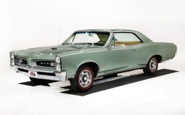 Unknown-Gto-1966-Palmetto-Green-Pearl-White-16