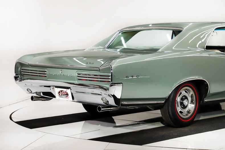 Unknown-Gto-1966-Palmetto-Green-Pearl-White-20