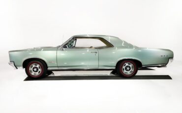Unknown-Gto-1966-Palmetto-Green-Pearl-White-26