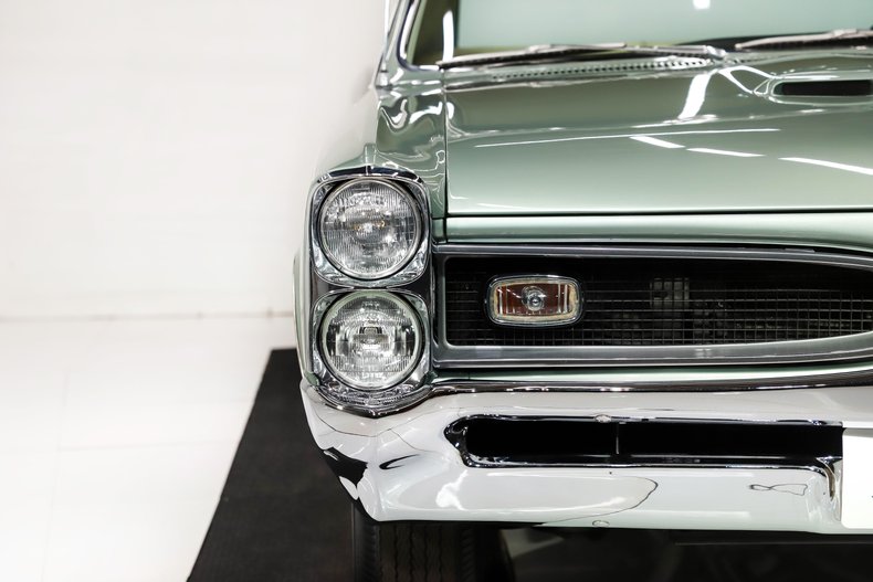 Unknown-Gto-1966-Palmetto-Green-Pearl-White-43