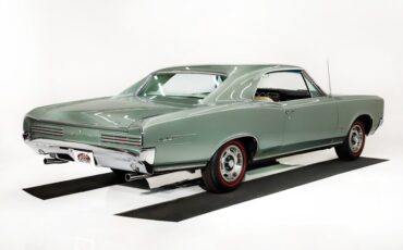 Unknown-Gto-1966-Palmetto-Green-Pearl-White-6