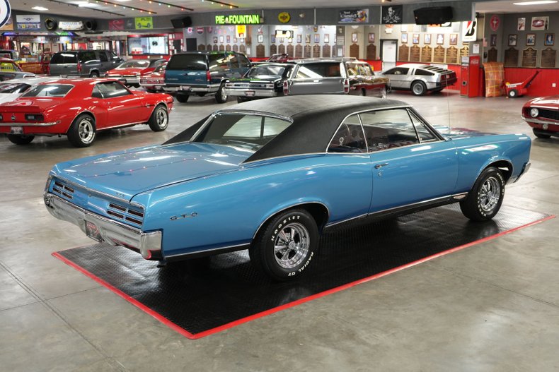 Unknown-Gto-1967-Blue-13