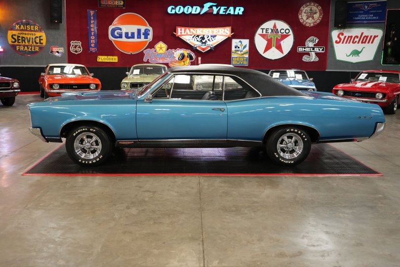 Unknown-Gto-1967-Blue-2