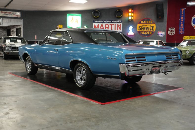 Unknown-Gto-1967-Blue-21