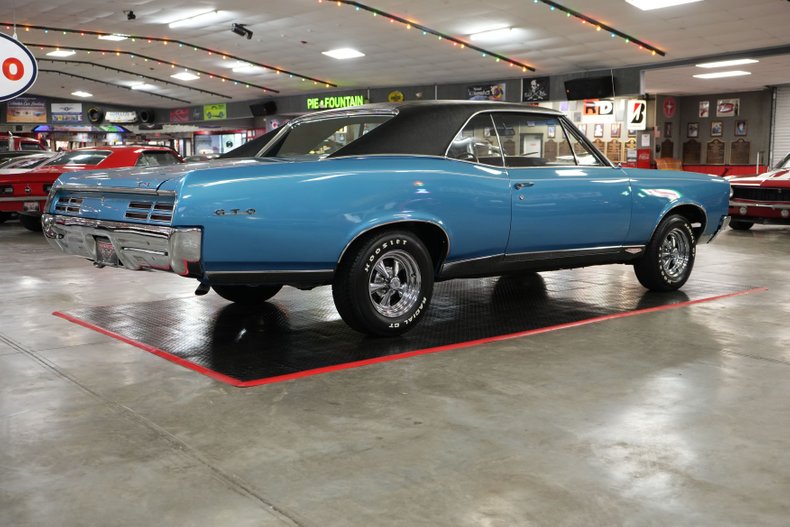 Unknown-Gto-1967-Blue-23
