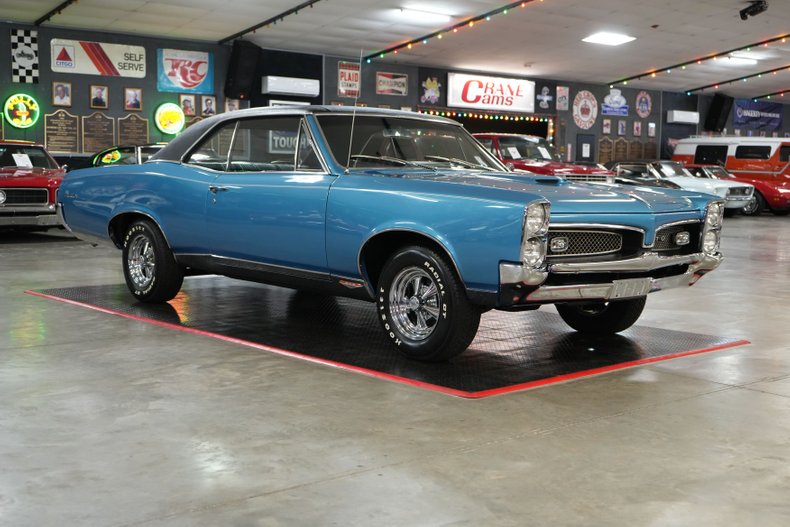 Unknown-Gto-1967-Blue-25