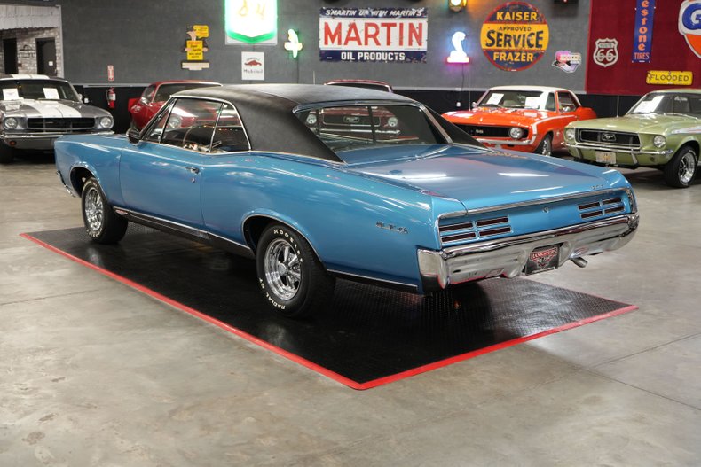 Unknown-Gto-1967-Blue-3