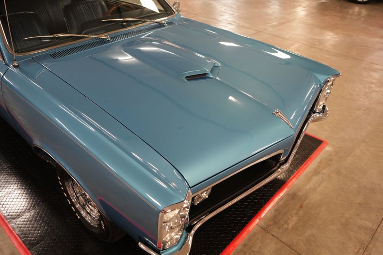 Unknown-Gto-1967-Blue-30