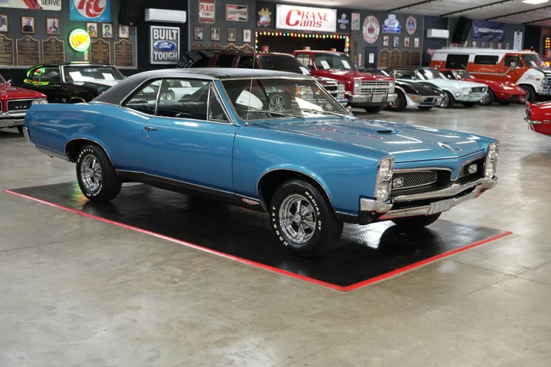 Unknown-Gto-1967-Blue-7