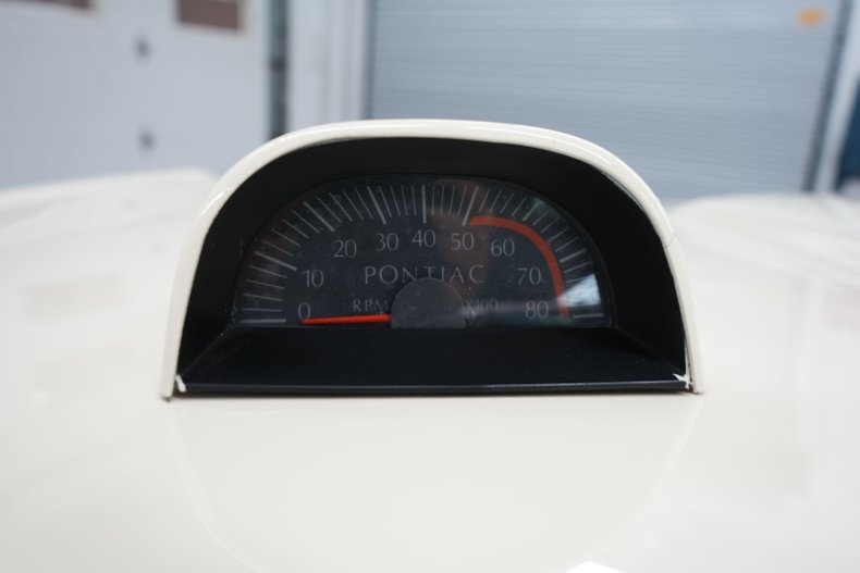 Unknown-Gto-1967-Cameo-Ivory-Red-12