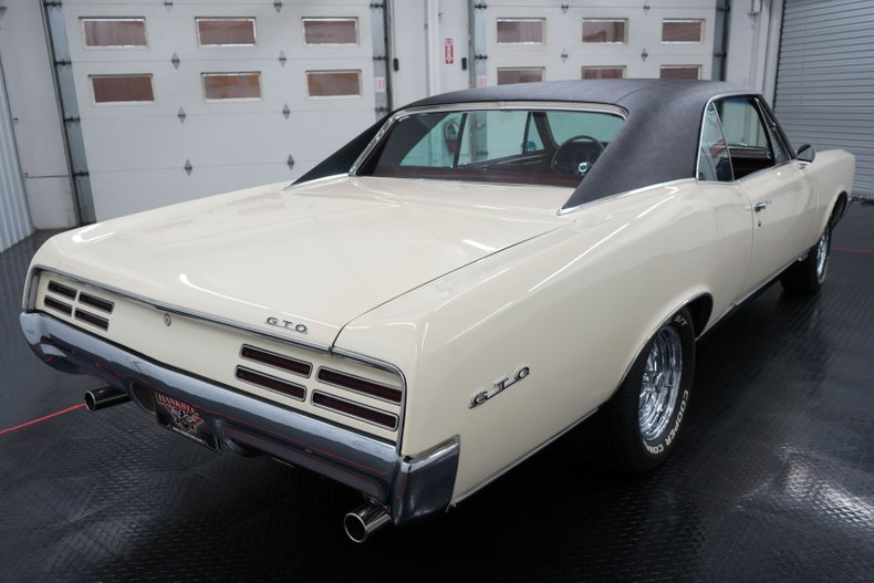 Unknown-Gto-1967-Cameo-Ivory-Red-22