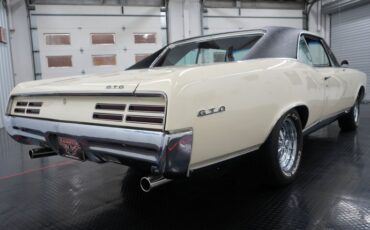 Unknown-Gto-1967-Cameo-Ivory-Red-23