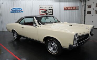 Unknown-Gto-1967-Cameo-Ivory-Red-26