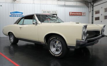 Unknown-Gto-1967-Cameo-Ivory-Red-27