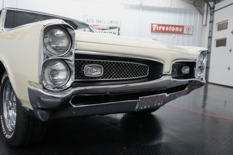 Unknown-Gto-1967-Cameo-Ivory-Red-29