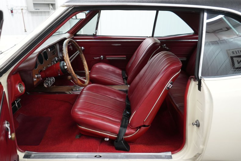 Unknown-Gto-1967-Cameo-Ivory-Red-33