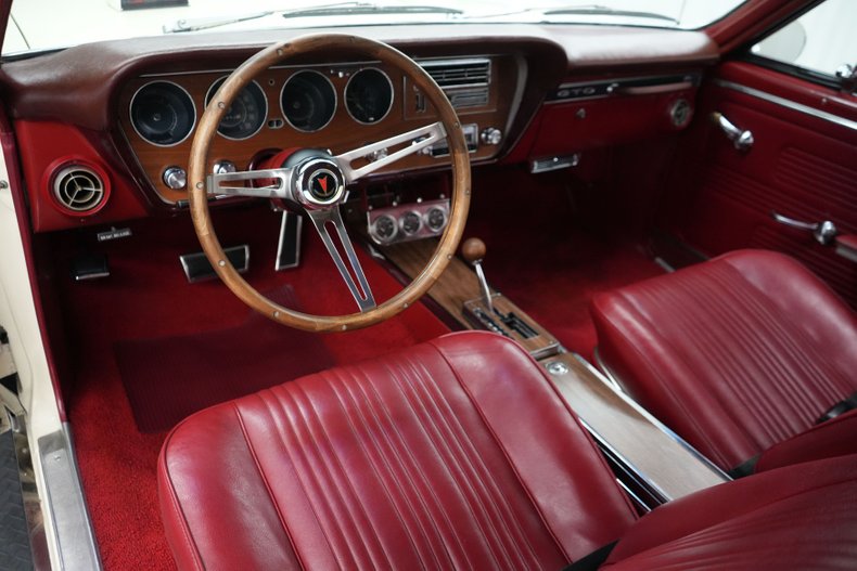 Unknown-Gto-1967-Cameo-Ivory-Red-37