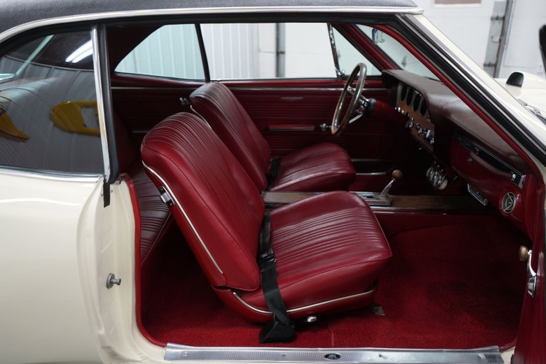 Unknown-Gto-1967-Cameo-Ivory-Red-47