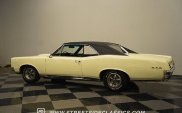 Unknown-Gto-1967-Cream-Black-10