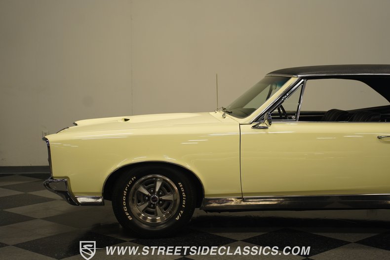 Unknown-Gto-1967-Cream-Black-13
