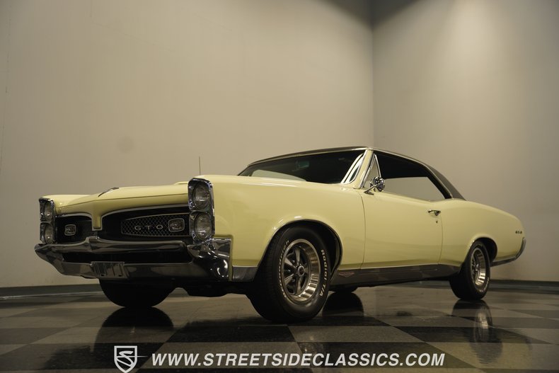 Unknown-Gto-1967-Cream-Black-23