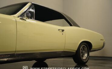 Unknown-Gto-1967-Cream-Black-24