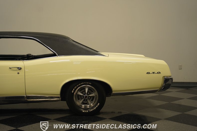 Unknown-Gto-1967-Cream-Black-25