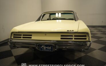 Unknown-Gto-1967-Cream-Black-28
