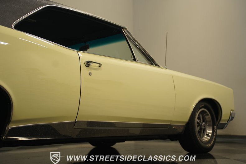 Unknown-Gto-1967-Cream-Black-30
