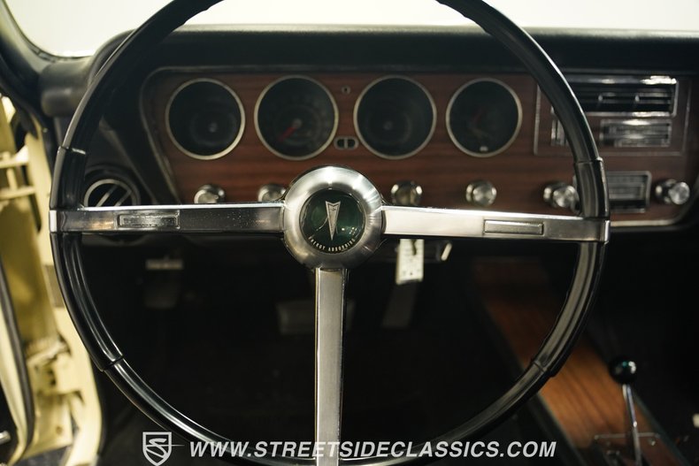 Unknown-Gto-1967-Cream-Black-42