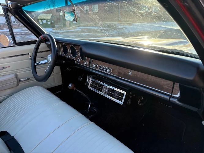 Unknown-Gto-1968-Red-White-Top-White-11