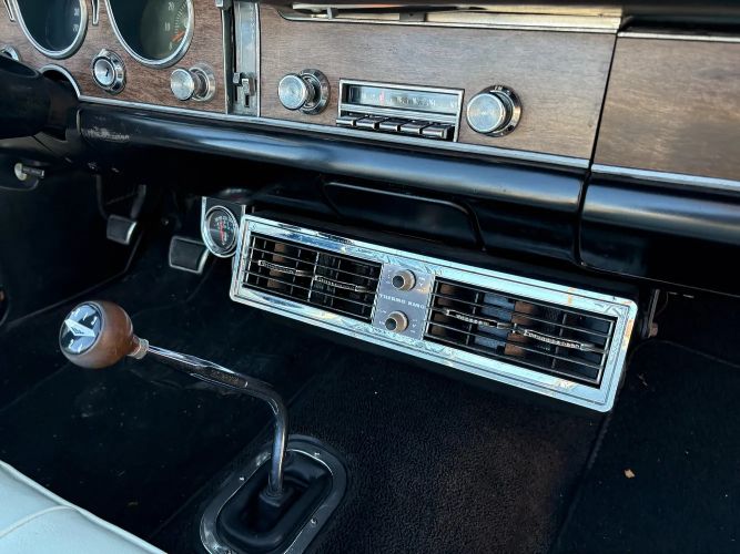 Unknown-Gto-1968-Red-White-Top-White-12