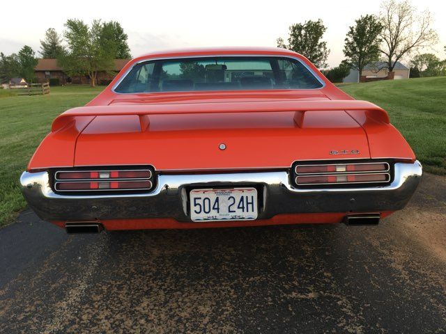 Unknown-Gto-1969-Carousel-Red-Black-27