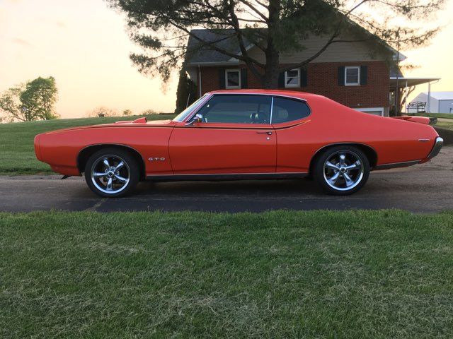 Unknown-Gto-1969-Carousel-Red-Black-28