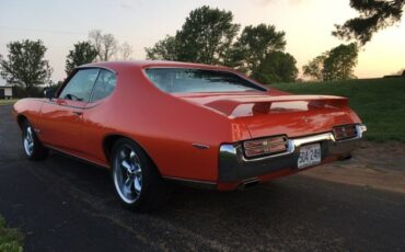 Unknown-Gto-1969-Carousel-Red-Black-29