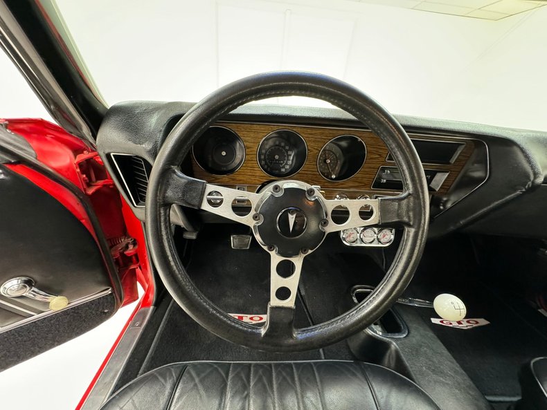 Unknown-Gto-1970-Cardinal-Red-Black-8