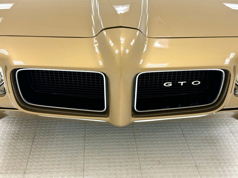 Unknown-Gto-1970-Granada-Gold-Sandalwood-11
