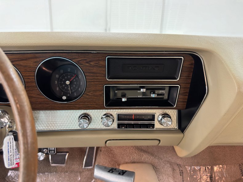 Unknown-Gto-1970-Granada-Gold-Sandalwood-47
