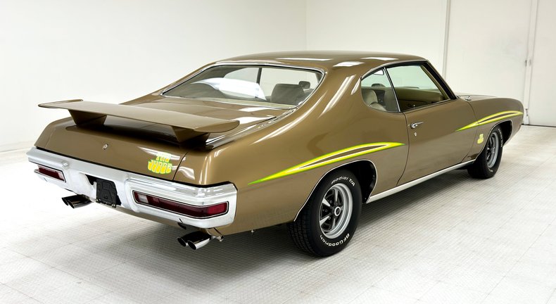 Unknown-Gto-1970-Granada-Gold-Sandalwood-7