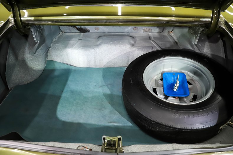 Unknown-Gto-1970-Verdoro-Green-Saddle-7