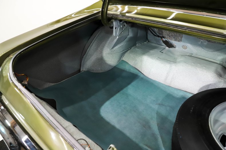 Unknown-Gto-1970-Verdoro-Green-Saddle-8