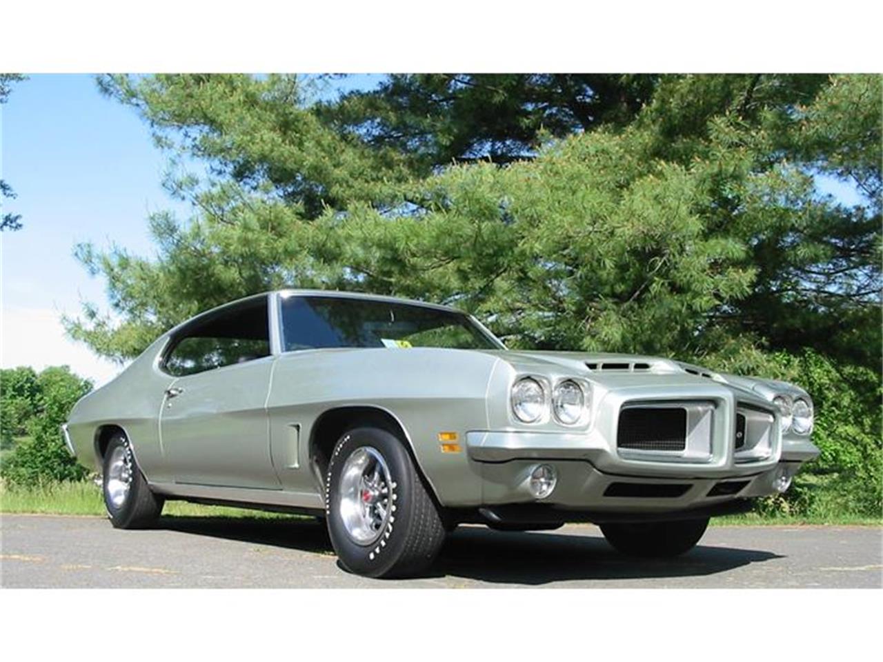 Unknown-Gto-1972-Silver-Black-1