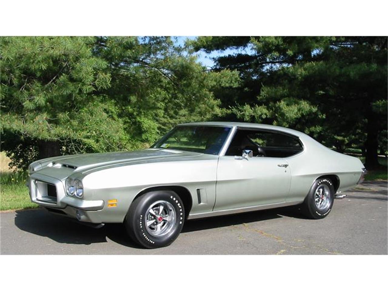 Unknown-Gto-1972-Silver-Black-2