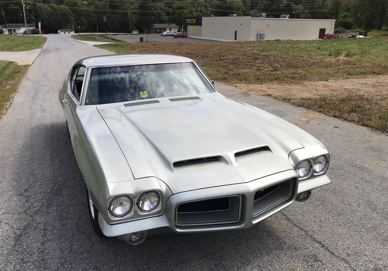 Unknown-Gto-1972-Silver-Black-6