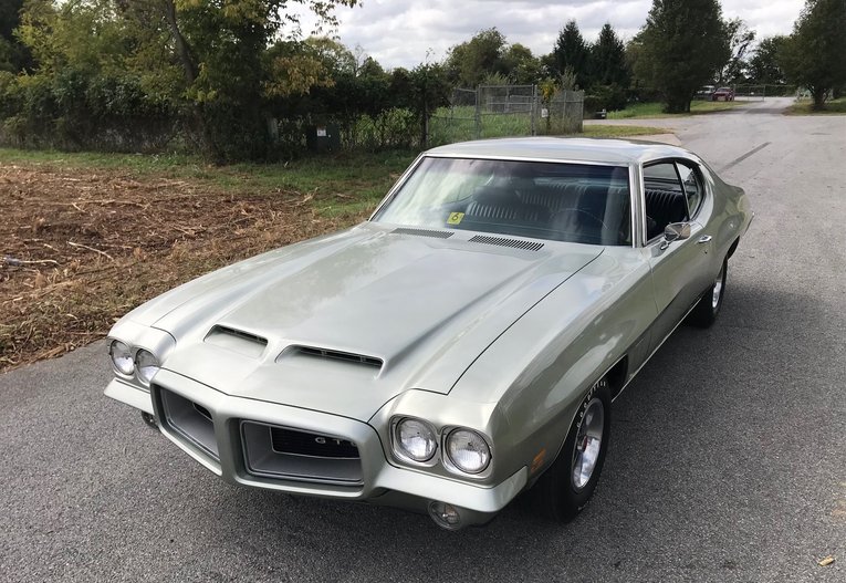 Unknown-Gto-1972-Silver-Black-8