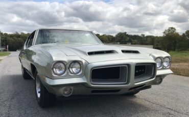 Unknown-Gto-1972-Silver-Black-9