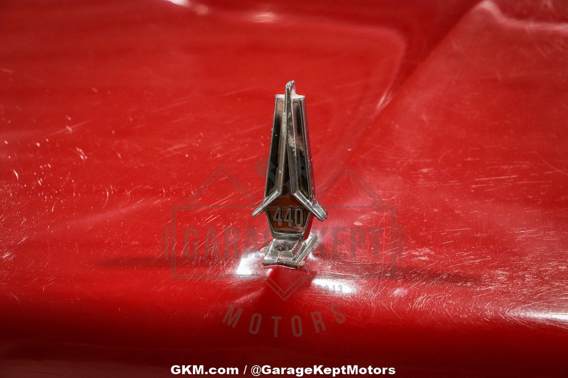 Unknown-Gtx-1967-Bright-Red-Red-35